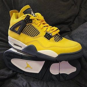 Retro 4 “ Lightning “ Size 8 1/2